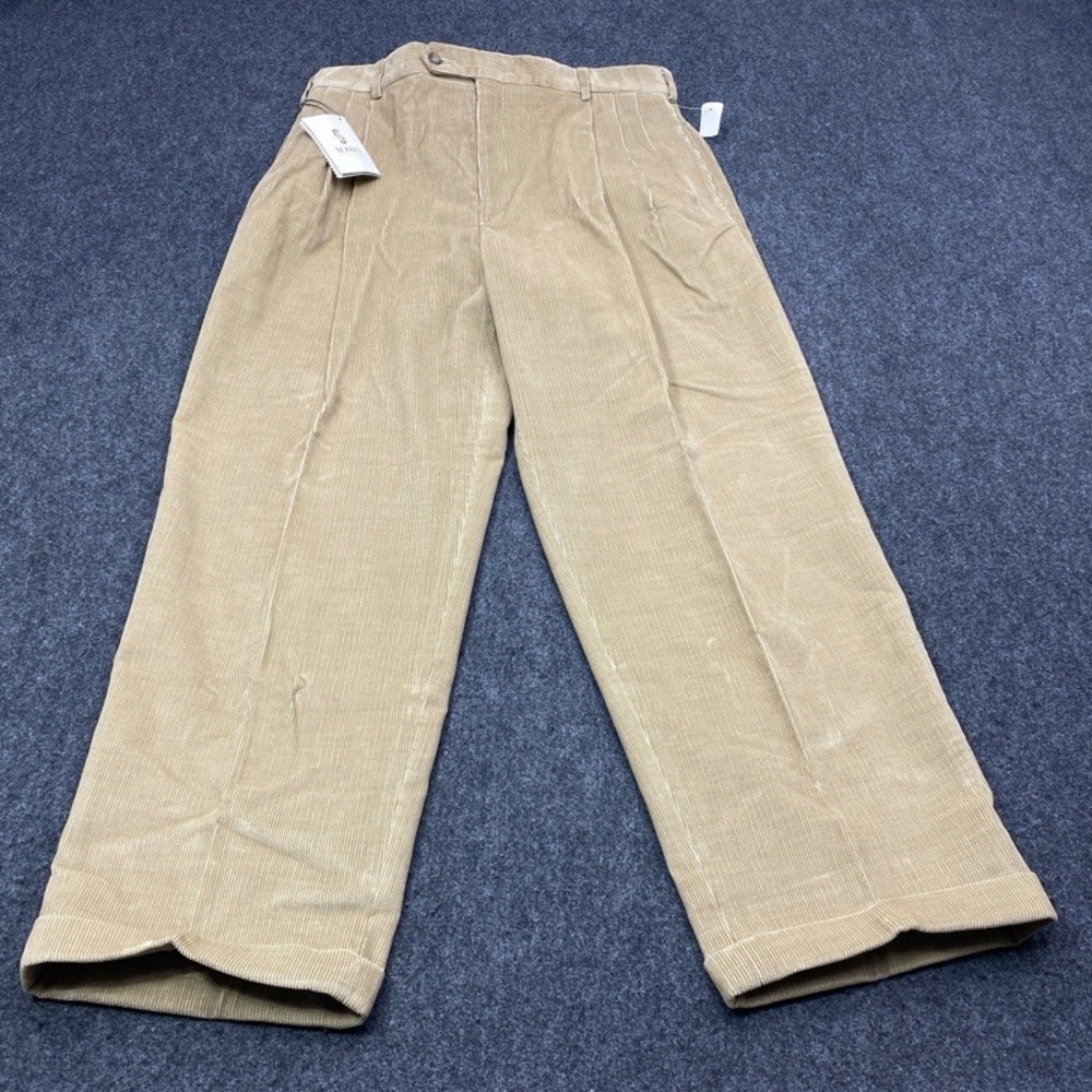 NWT Vintage Slates Dress Pants Mens 36 Tan Corduroy Pleated Cuffed Levi Strauss